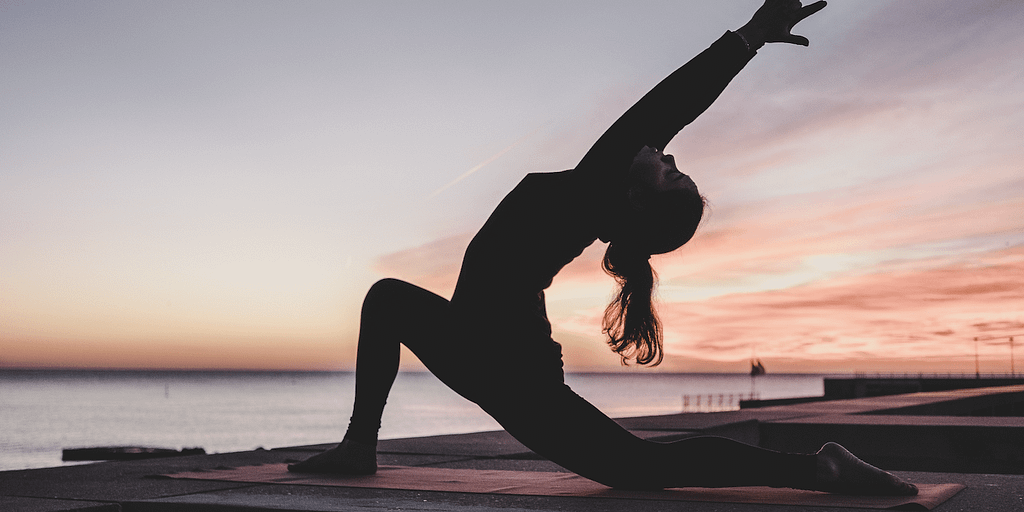 Travel Yoga Mats-Shop-Local Getaways-credit Kike Vega:Unsplash-800x400