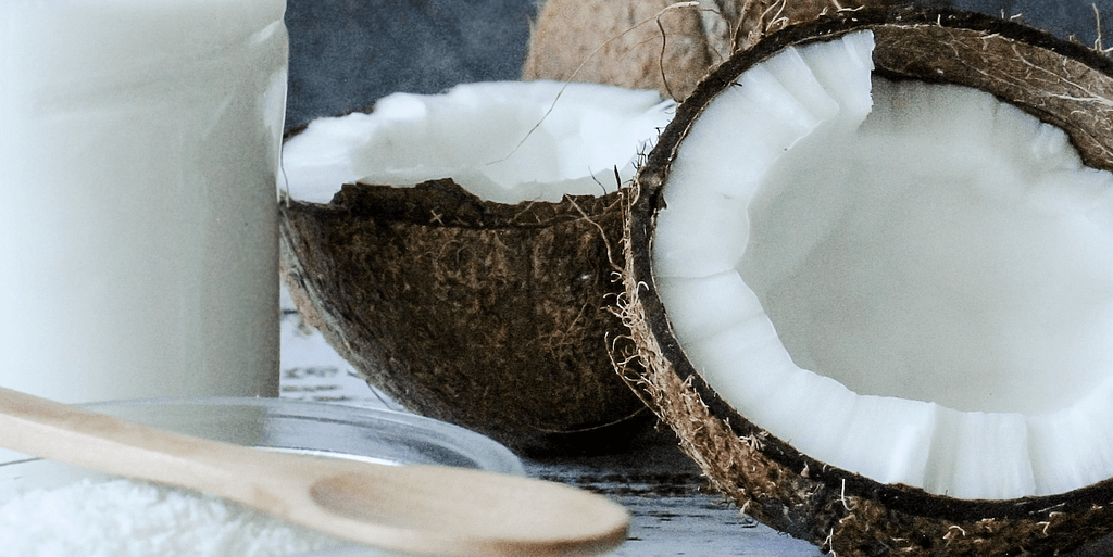Hawaiian Beauty Products-Shop-Local Getaways-credit Tijana Drndarski:Unsplash-800x400