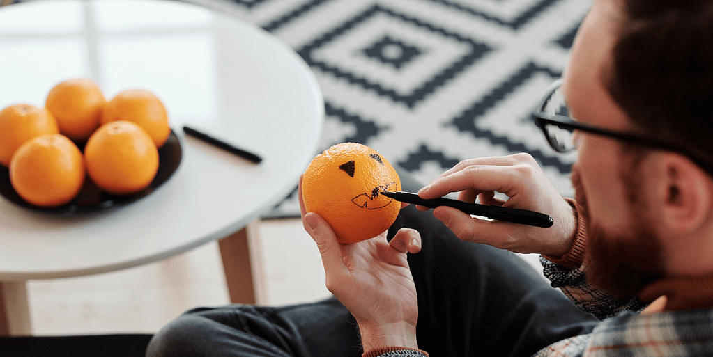 pumpkin alternative-orange jack o lantern_feature image-800x400-daisy anderson