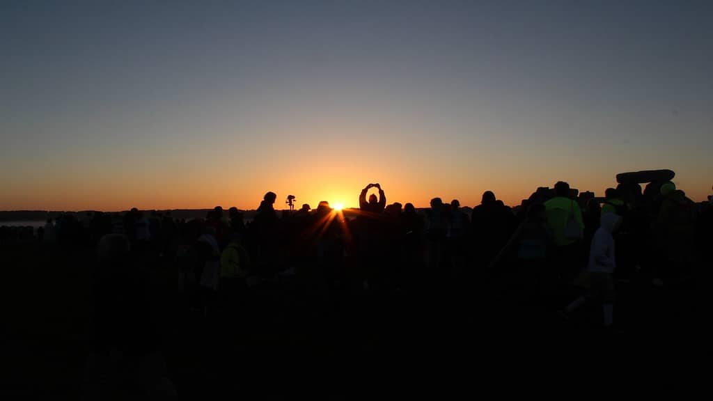 summer solstice_800x450_philip-mackie