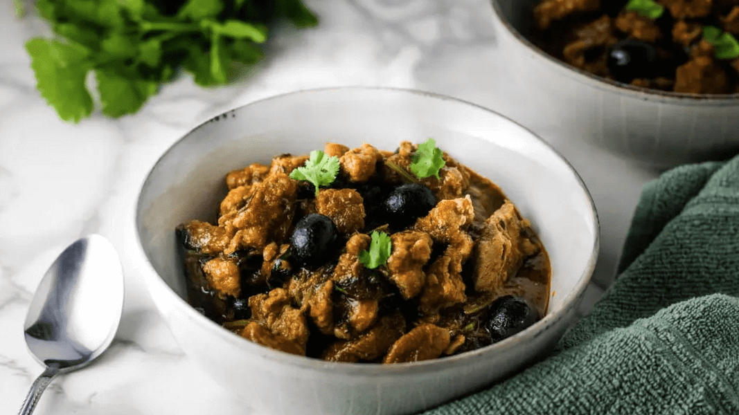 hawaiian food_pastele stew_800x450_keeping it relle