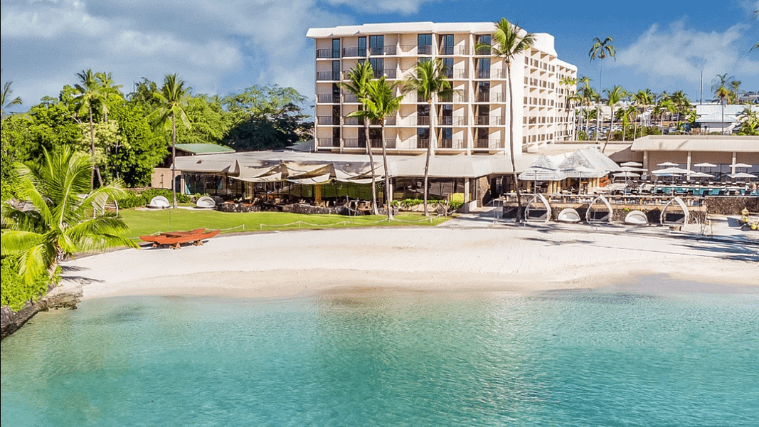 Courtyard Marriot King Kamehameha Kona, Best Oceanfront Hotels in Kona