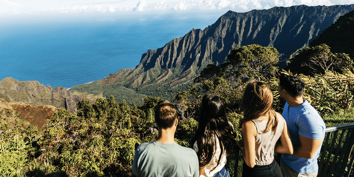 Kalalau Lookout-Kauai-Hikes-credit Tor Johnson:HTA-feature-800x400