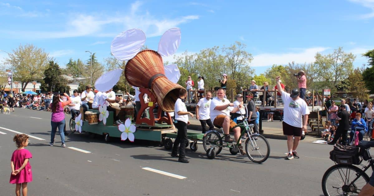 apple blossom parade