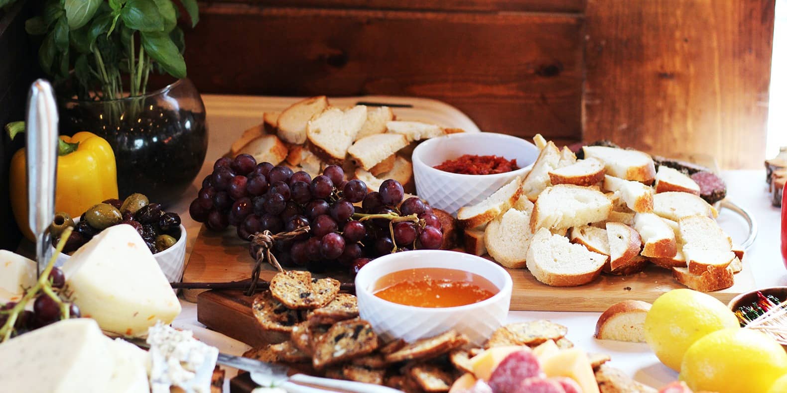 Sonoma-Artisan-Cheese-1600x800