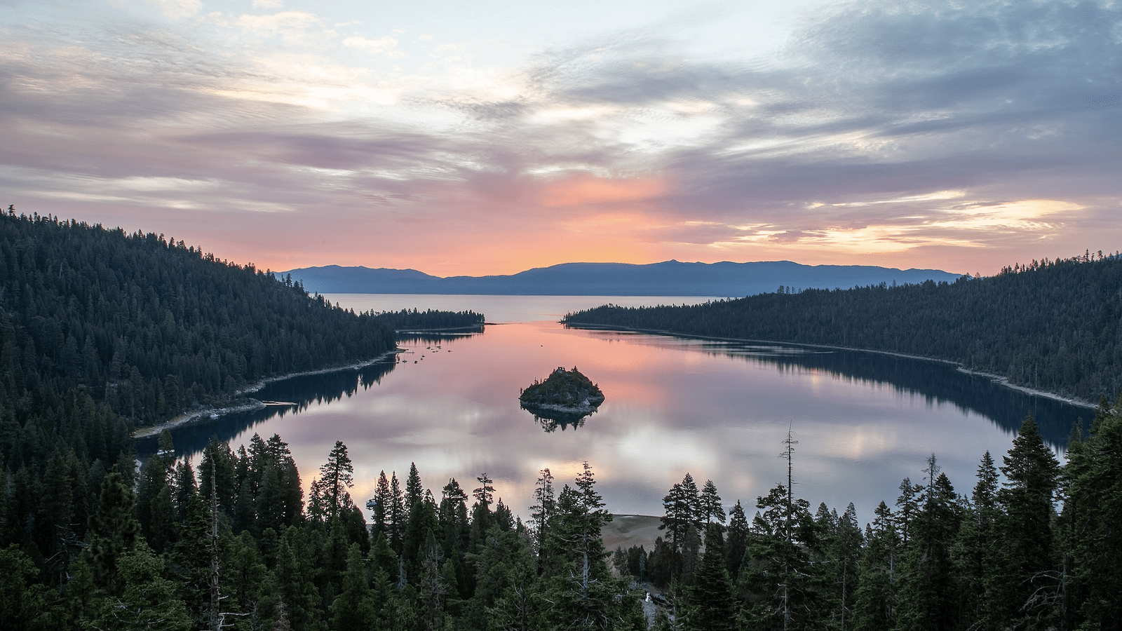 Emerald Bay-Tahoe-Places to Visit-credit Eric Philbin:Flickr-800x450