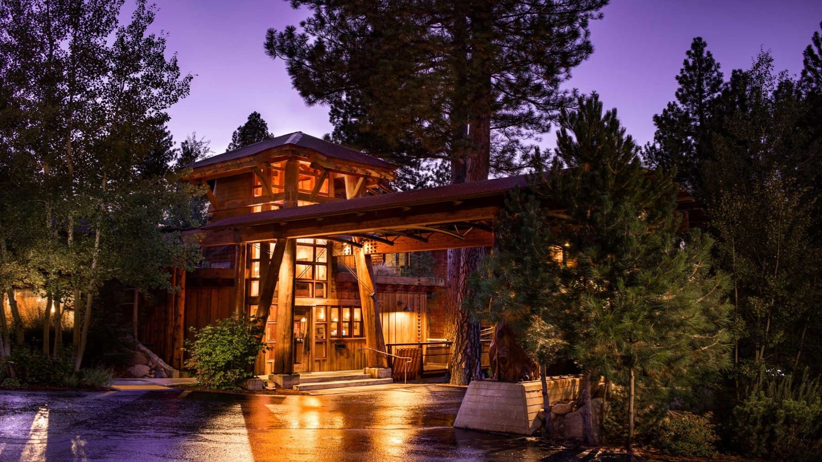 Cedar House-Tahoe-Best Hotels-800x450-credit Cedar House