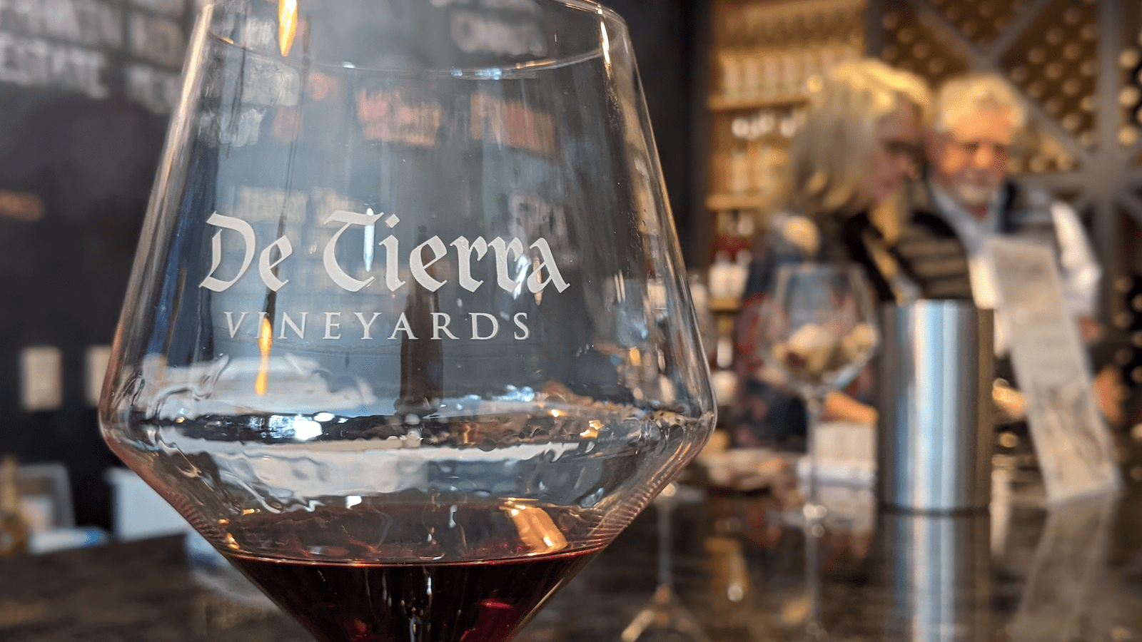 de tierra_monterey peninsula_carmel tasting_800x450_mark c anderson
