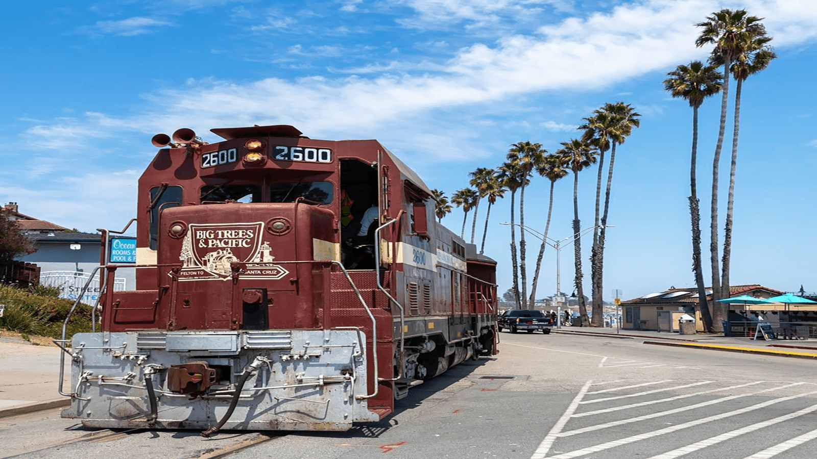 Beach train_santa cruz_800x450_credit Roaring Camp Railroads