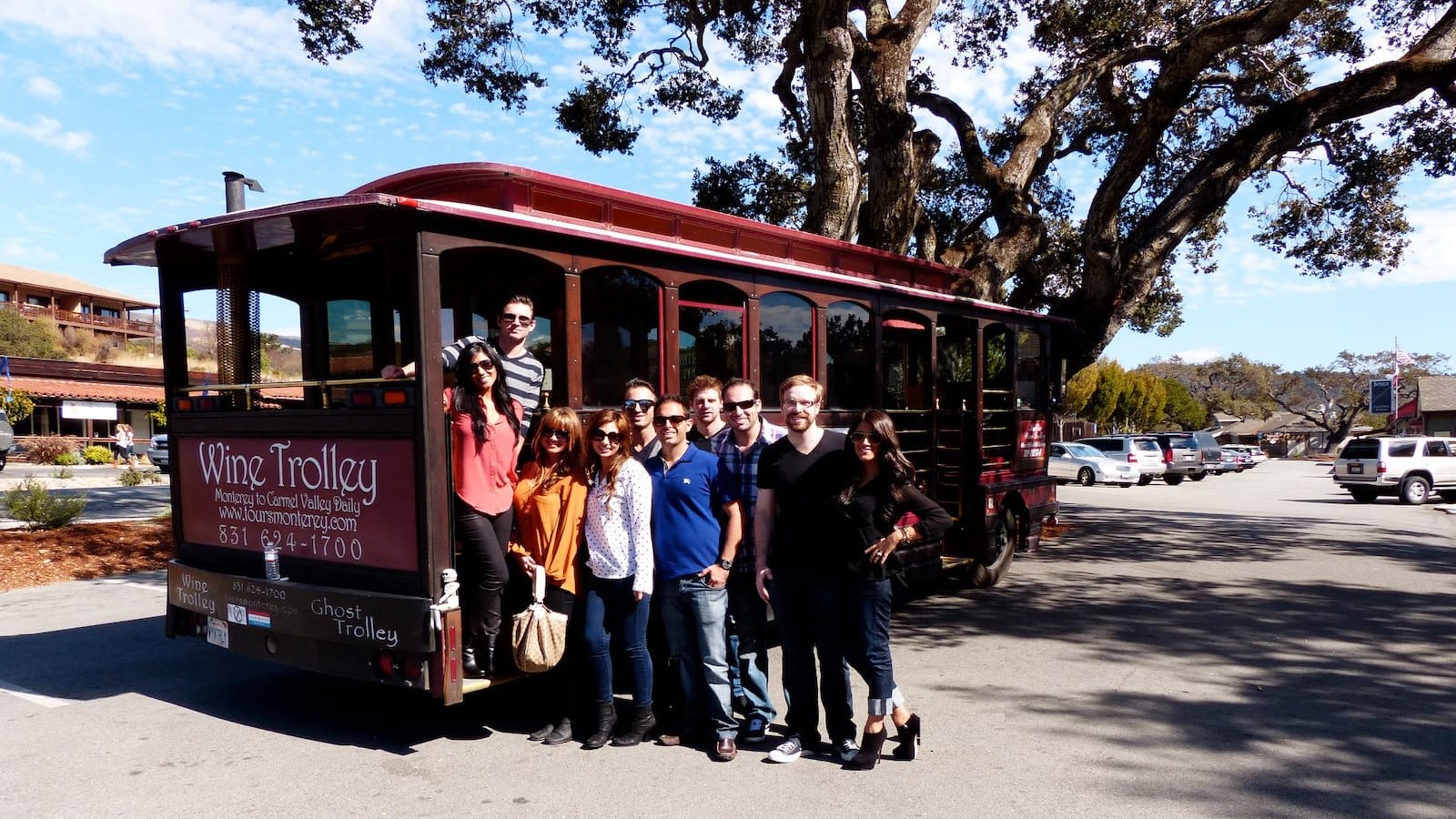 Wine Trolley Tours-Carmel-Food and Wine-credit @winetrolley-1600x900