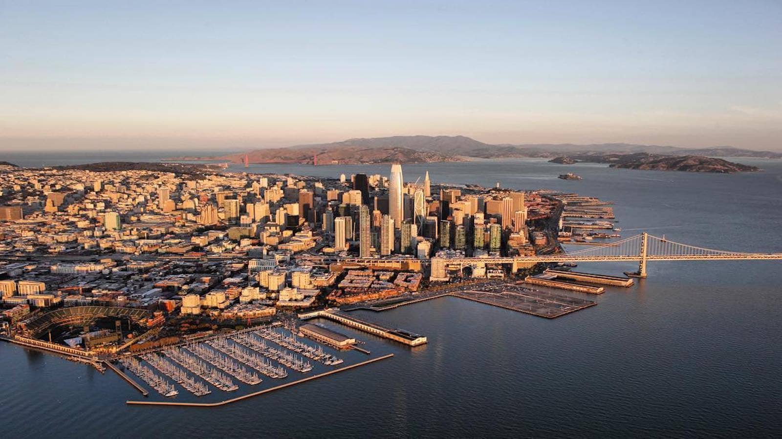 San Francisco Helicopters-San Francisco-Views of the Bay-credit @sanfranciscohelicopters-1600x900