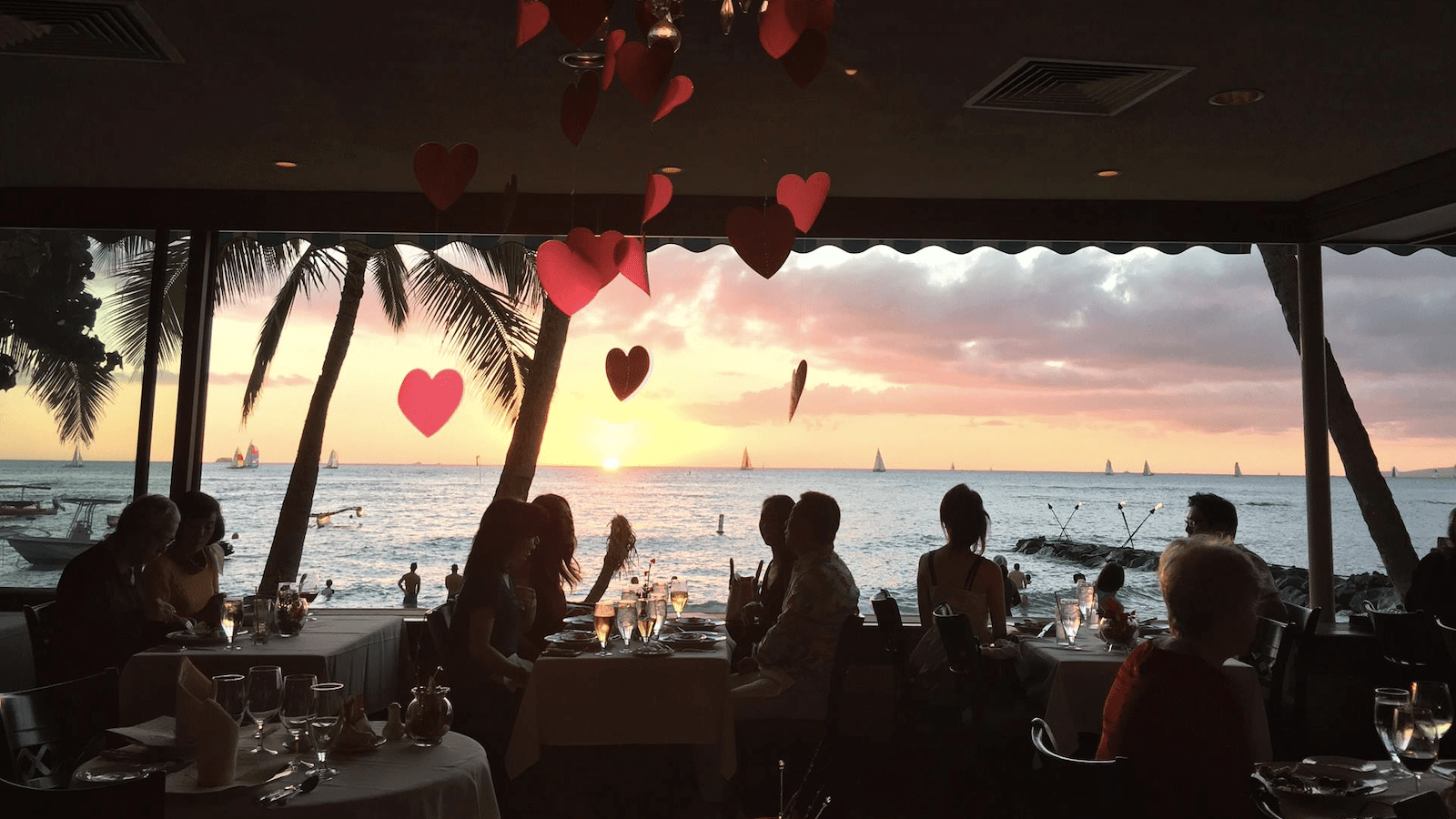 Michel's-Waikiki-Oahu-Sunset Dining-800x450