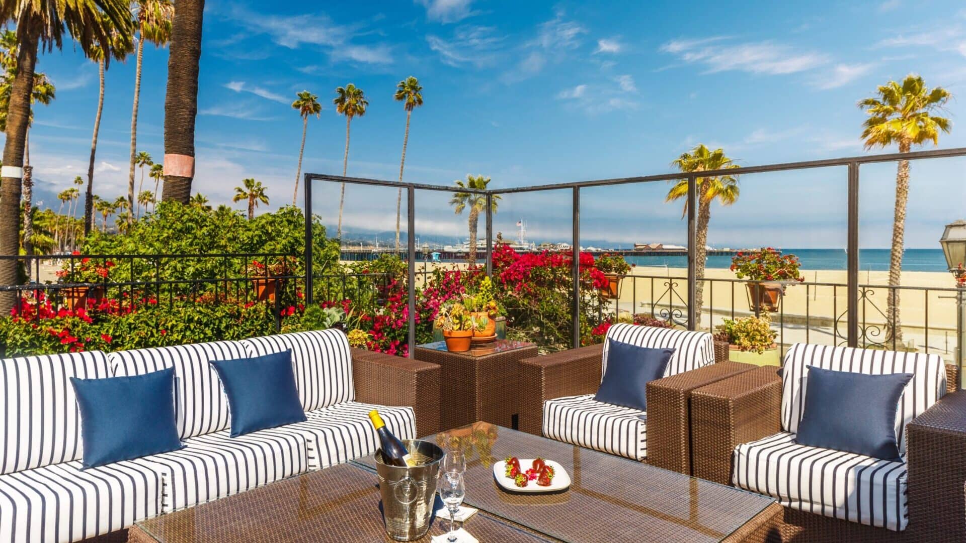 HotelMilo_terrace_PhotobyHotelMilo.jpg