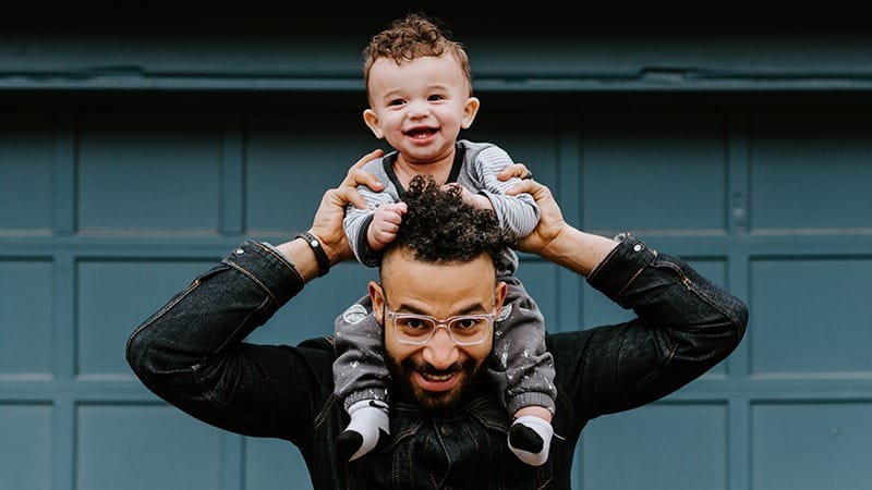 FathersDay-credit kelly sikkema unsplash-800x450