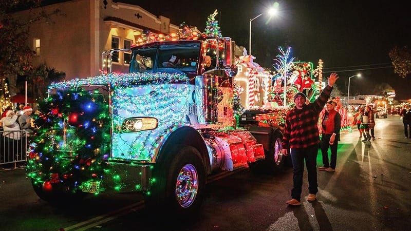 Calistoga Lighted Tractor Parade-Sonoma-Annual Events-December-credit @CalistogaVisitors-800x450