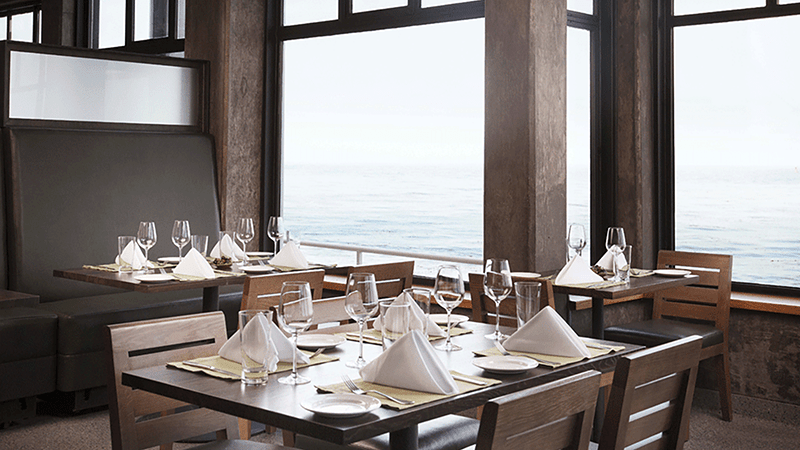 Monterey Bay Aquarium Restaurant-Monterey-View Dining-800x450