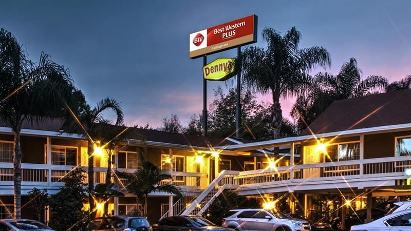 Best Western Carriage Inn-SoCal Missions-stay-credit @utazomajom-800x450