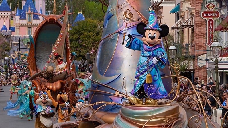 Magic Happens Parade-Do-SoCal-Disney-credit Disney-800x450