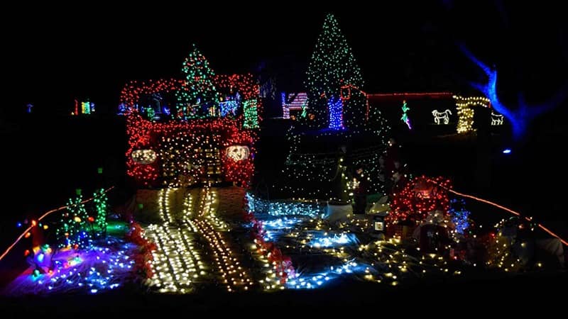 Santa Cruz Holiday Lights-Do-MP-December-credit @sccfairgroundsfoundation-800x450