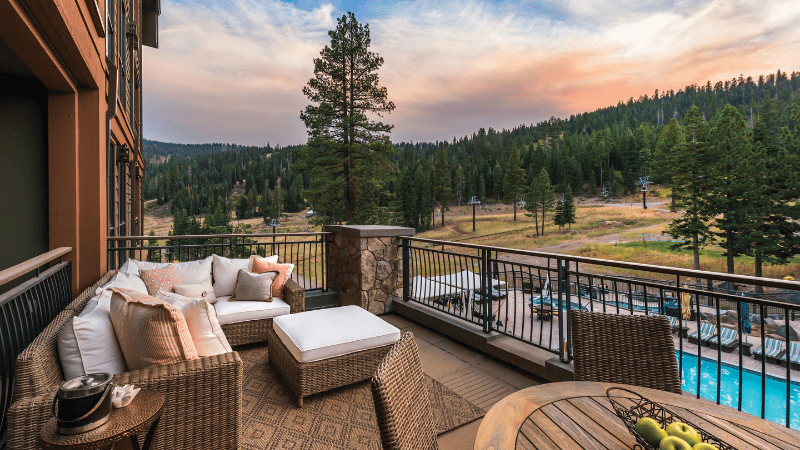 The Ritz-Carlton Truckee-Stay-Tahoe-Luxury-800x450