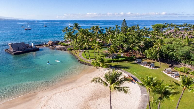 Hawaii_Courtyard Marriott King Kamehameha Kona Beach Hotel Oceanfront_800x450_Source Marriott Digital Asset Management